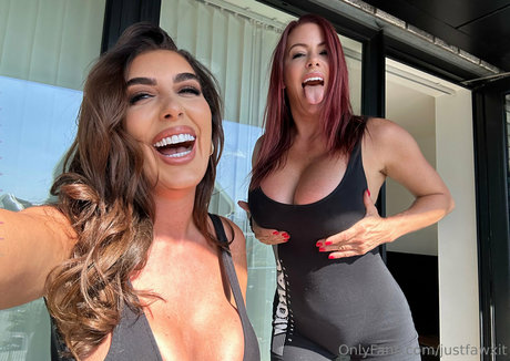 justfawxit sexy star galleries