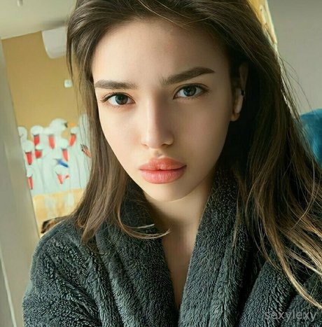 blonde secretary onlyfans pornos galleries