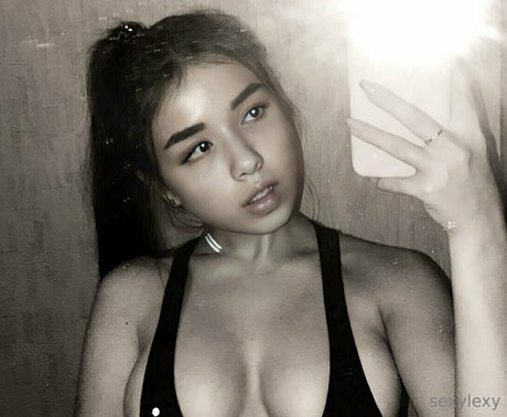 blondiesasha model beautiful pics