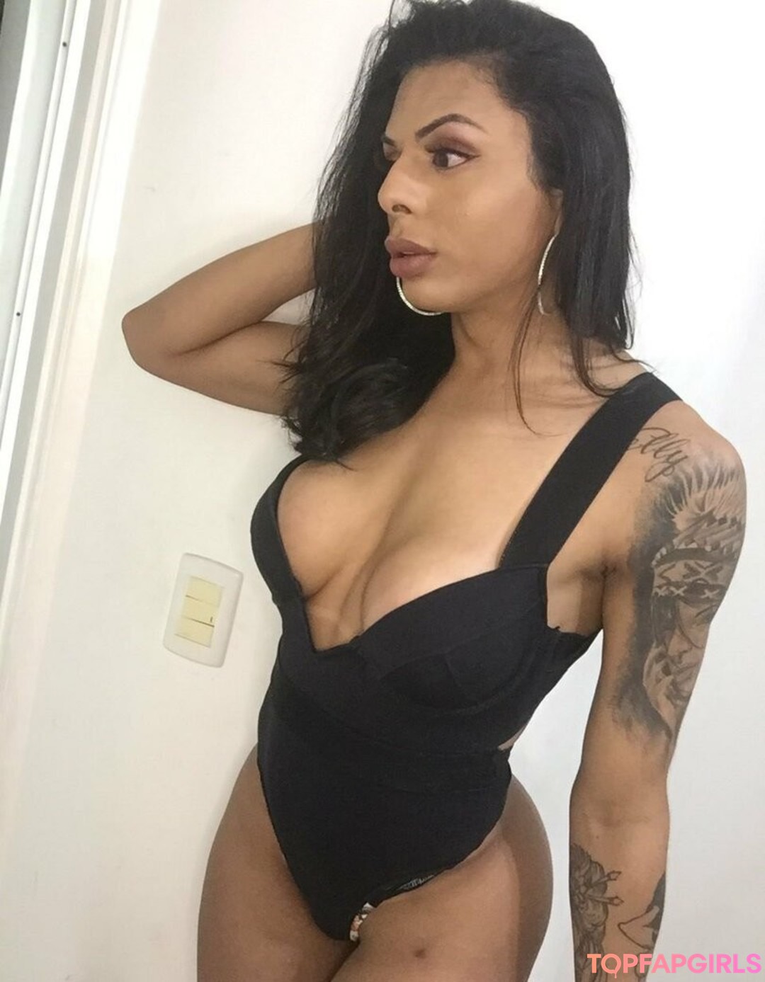 emilysales19 erotic star pics
