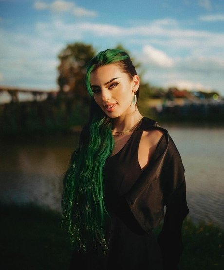 Dilaraa model pornographic photo