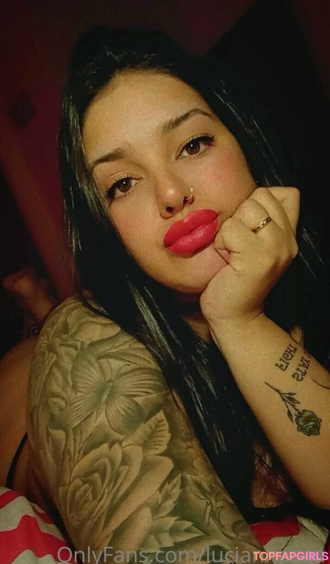 luciannaaaa erotic star img