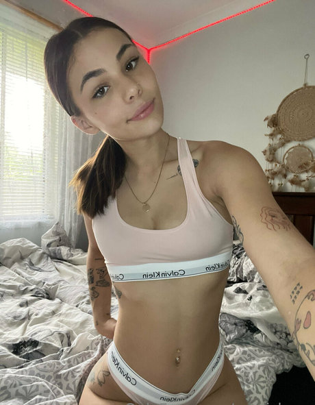 blonde cougar onlyfans sexy naked pic