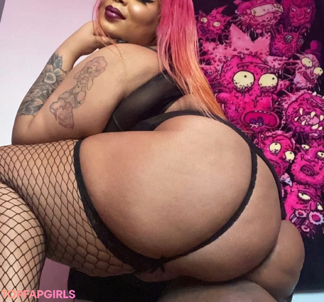 Chokahontass model hot images