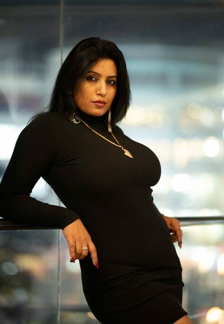 The doe eyed gurl hd actress photos