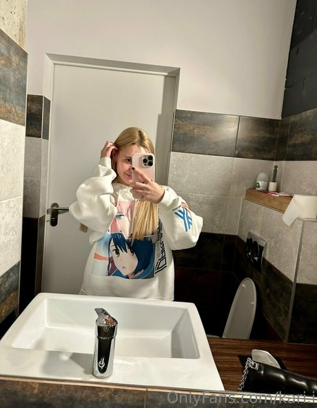 milf shower onlyfans naked image