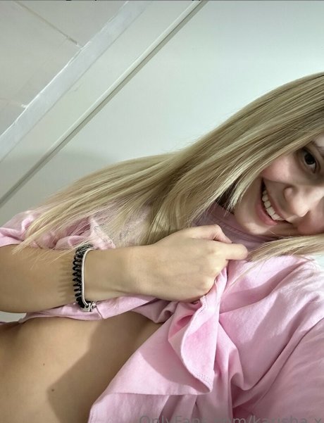 Kari i erotic actress images