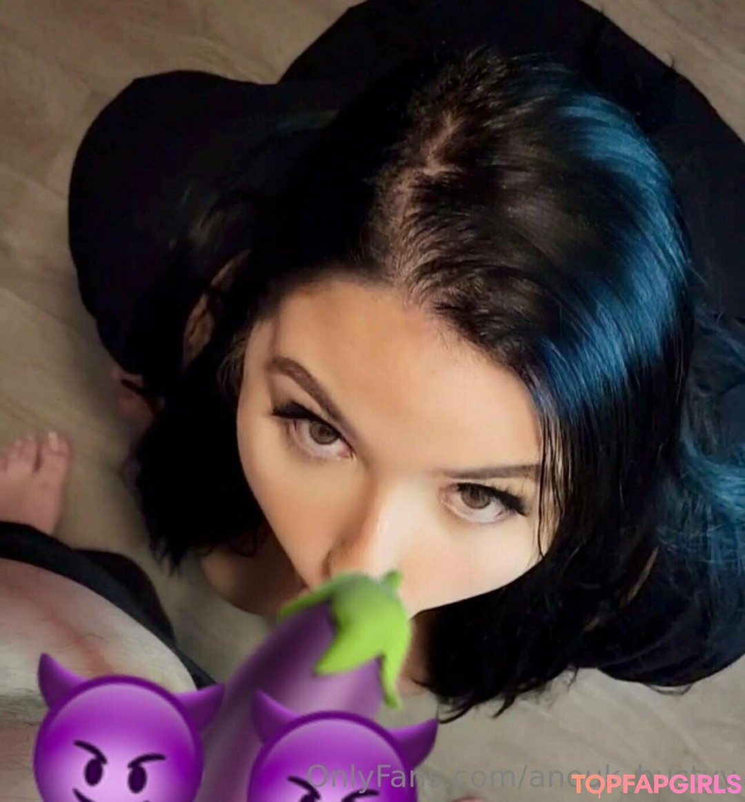 anouk bustyy pornstar naked images
