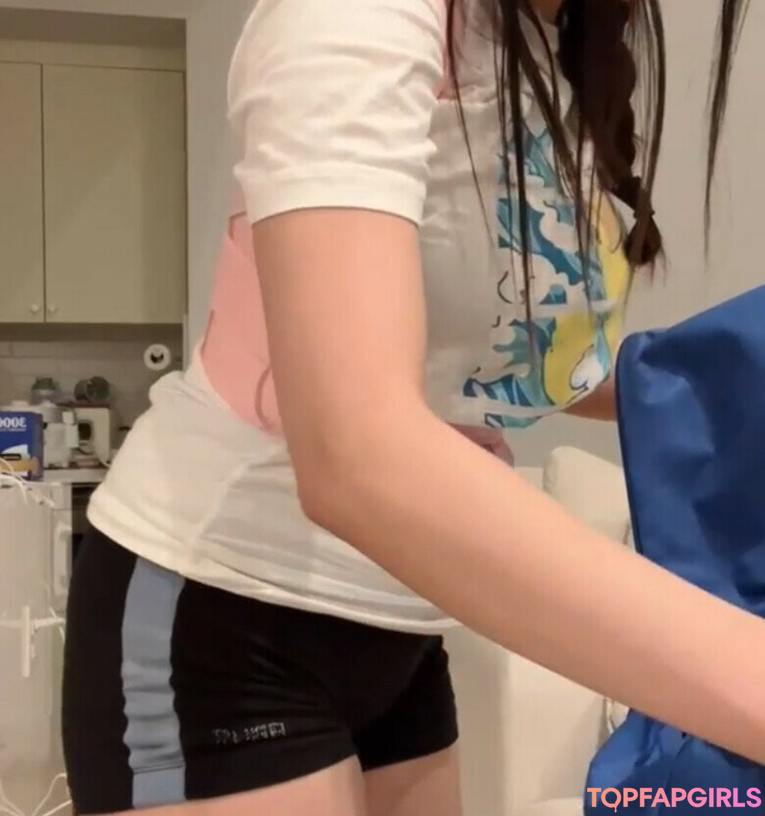 amateur lesbian onlyfans hot nude archive