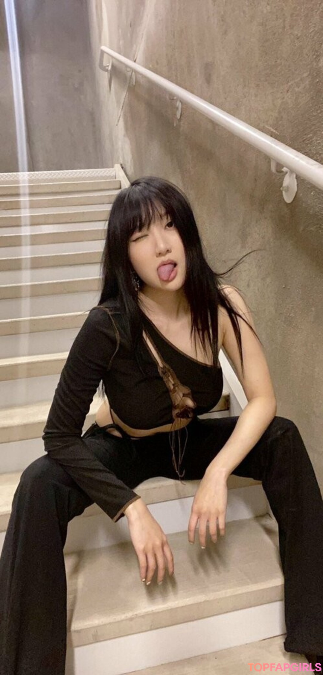 AriaSaki model pretty img