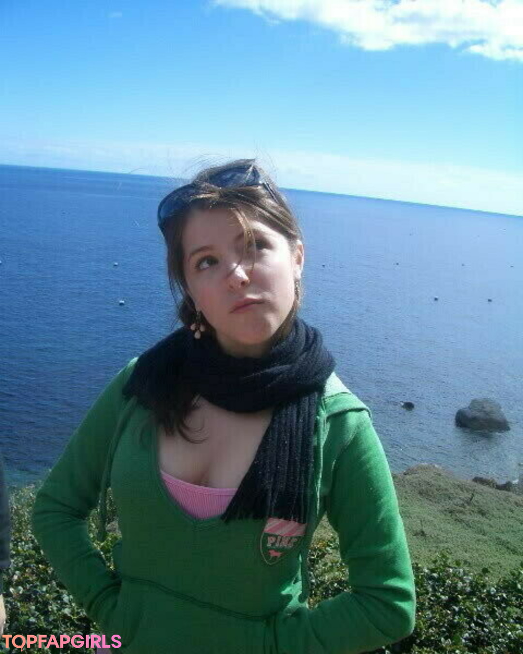 Anna Kendrick star nude images