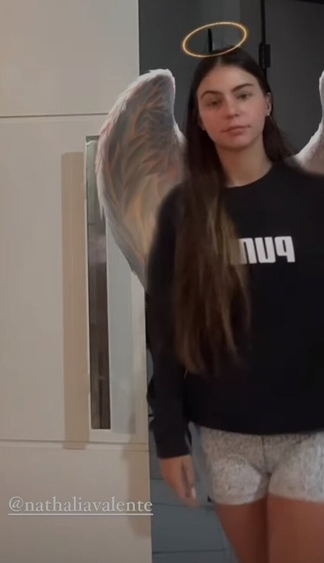 Erika Ventura star art pic