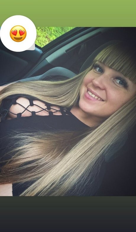 stepdaughter onlyfans art naked picture