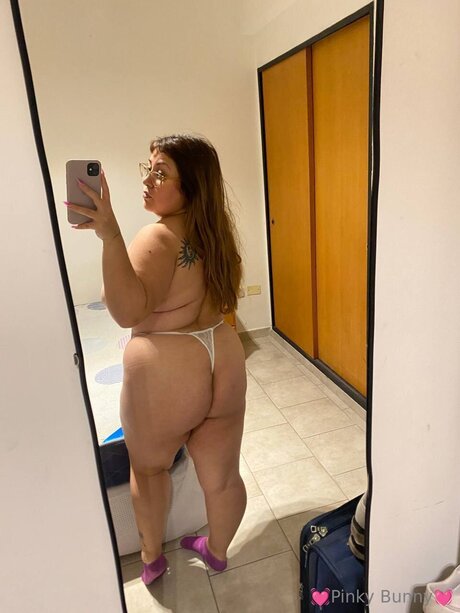 Pinkybunnys exclusive star pic