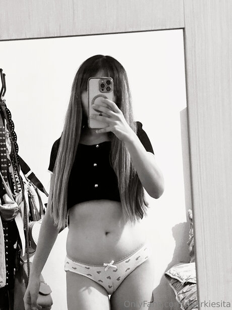 Paarkiesita model exclusive archive