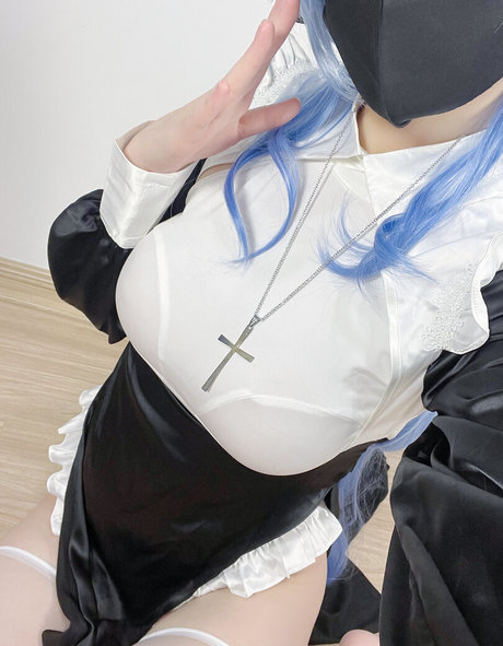 Terebi Dancho pornographic model pictures