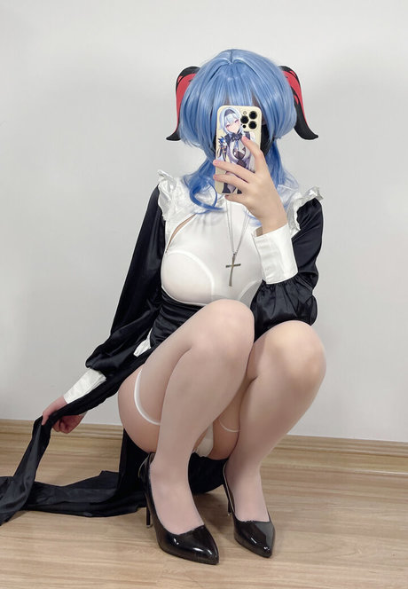 Terebi Dancho model hot img