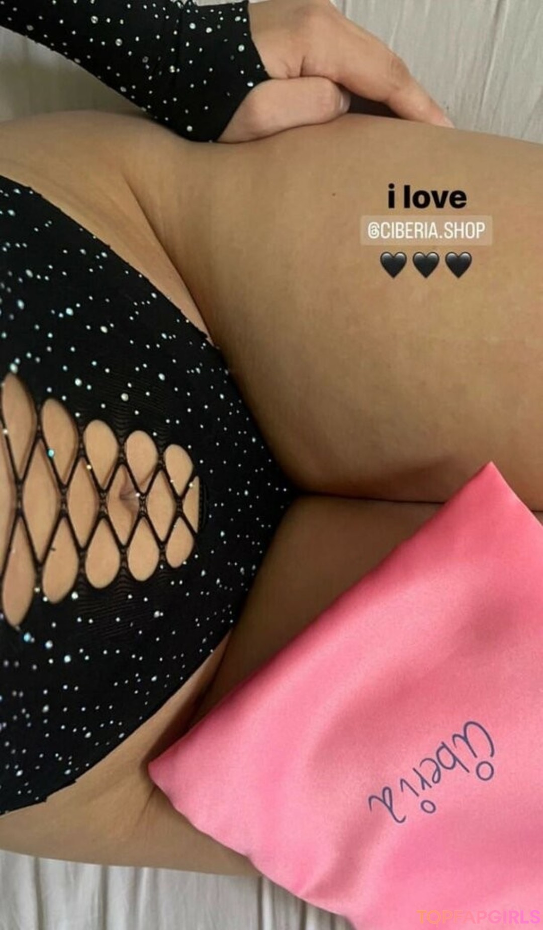 busty redhead onlyfans erotic photos