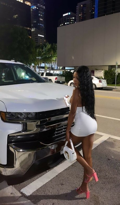 KCdoll pornstar sex pics