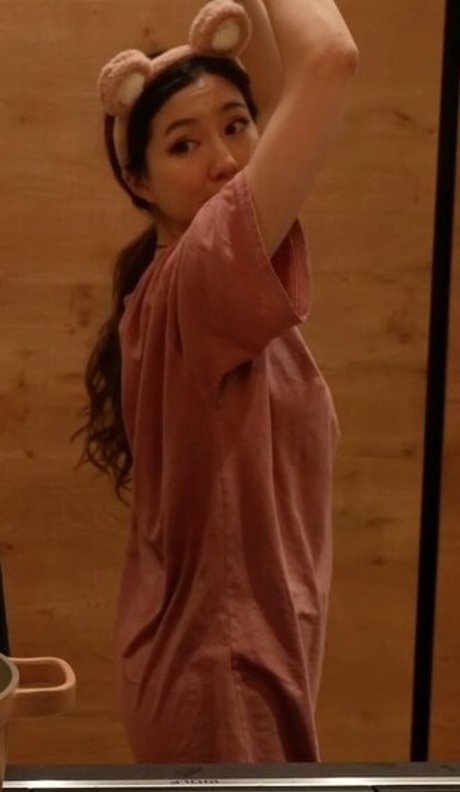 Fuslie hot model pictures