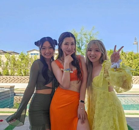 Fuslie pornstar nudes photos