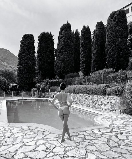 lesbian milf onlyfans xxx pic