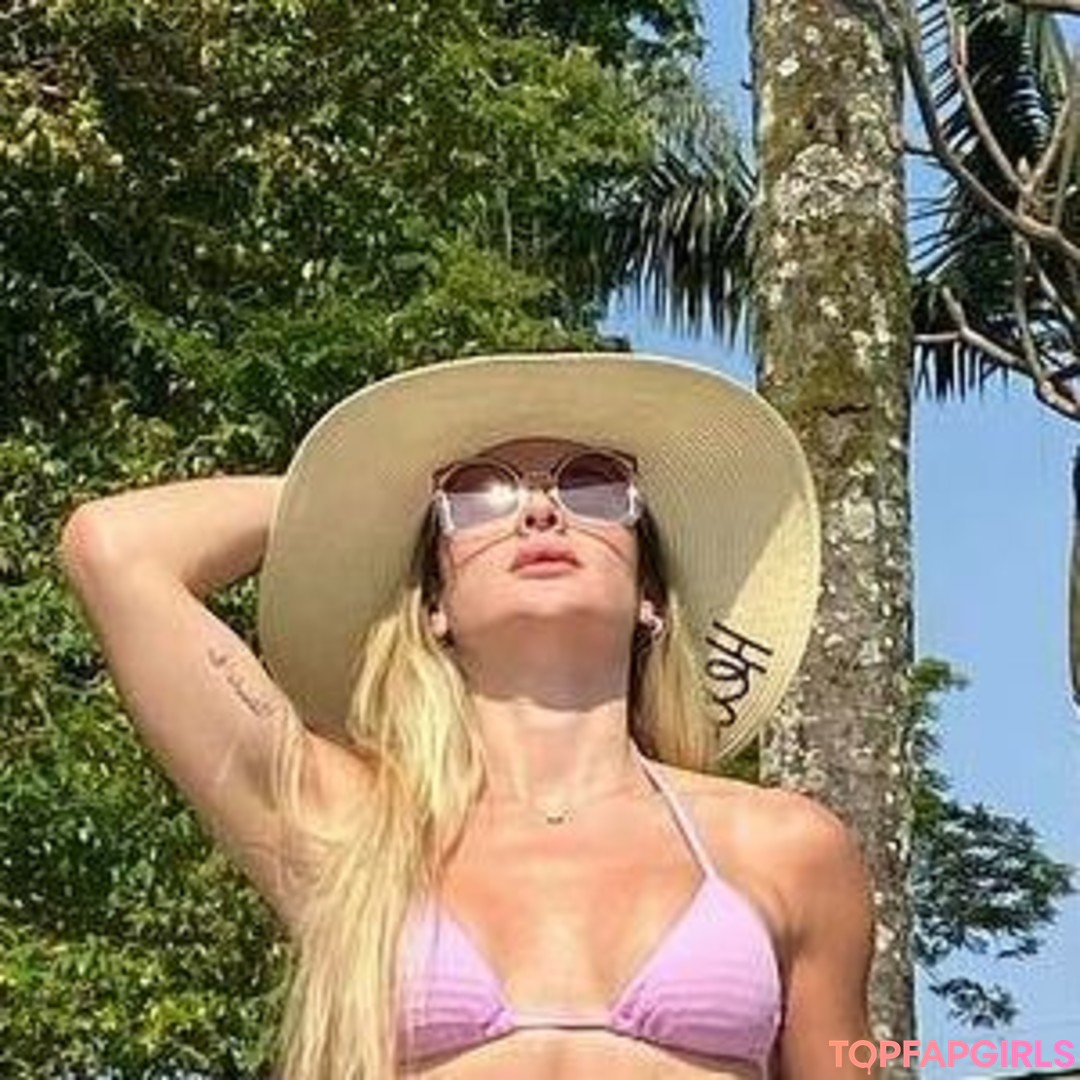 Mirella Santos nice star pictures