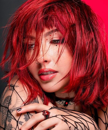 vana nz model hd img