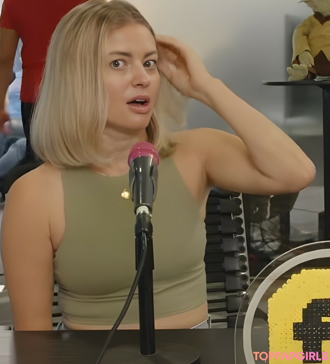 Elyse Willems model pornographic pictures