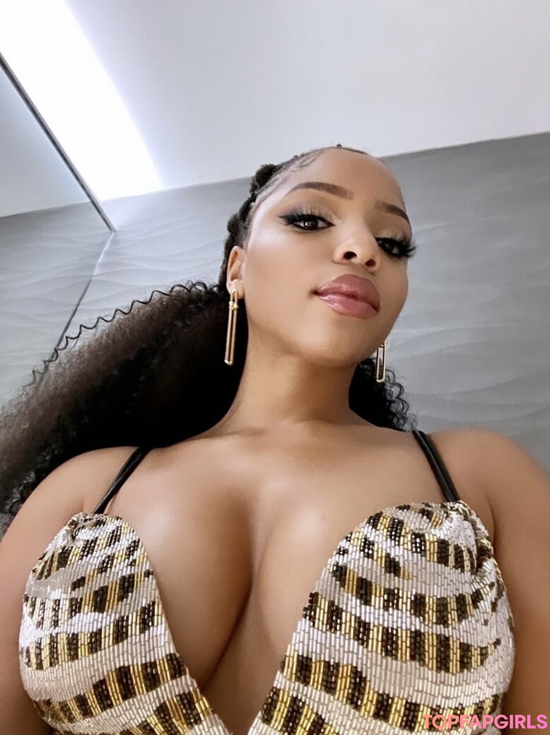 huge natural tits onlyfans sexy xxx pics