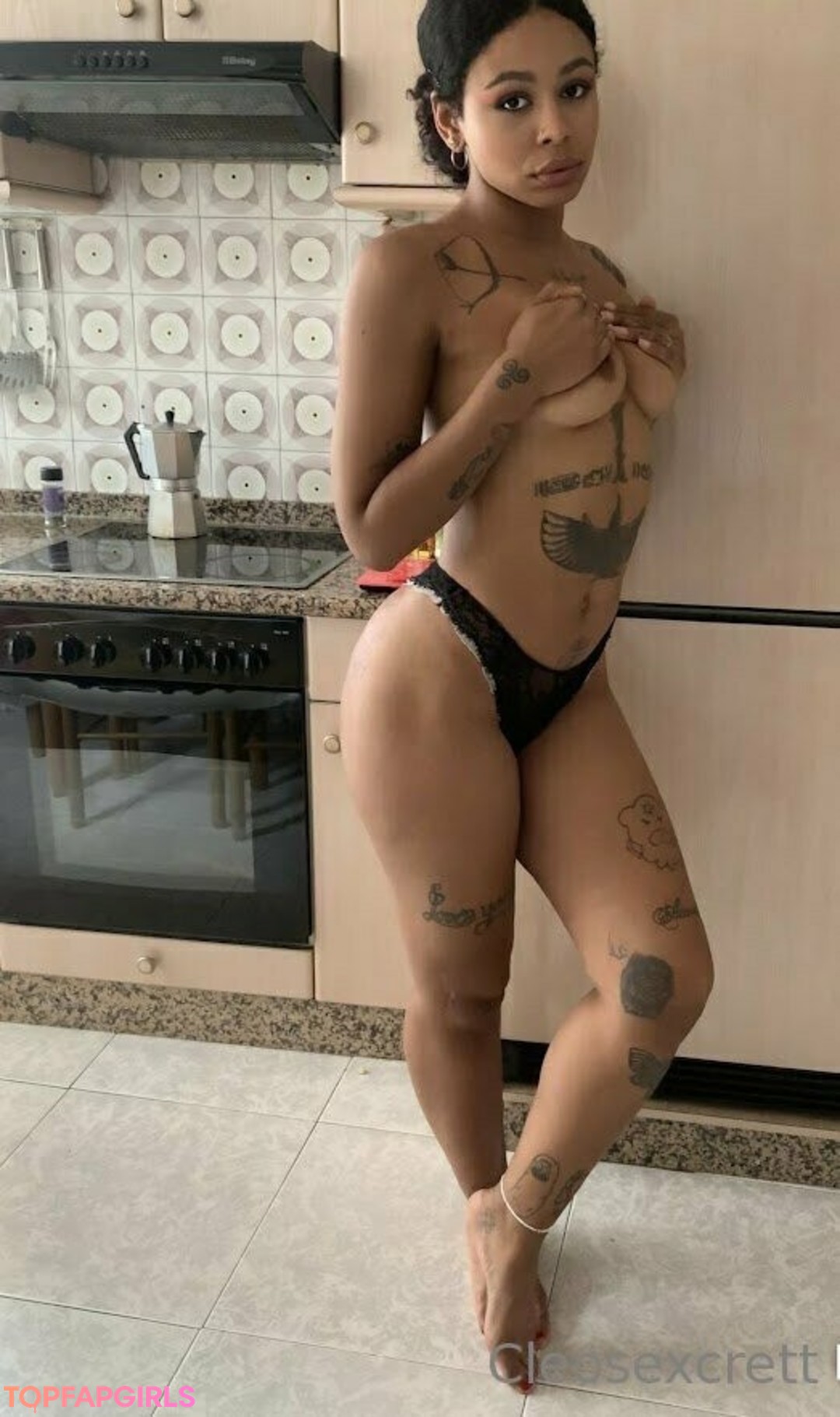 famous asian onlyfans hot naked image