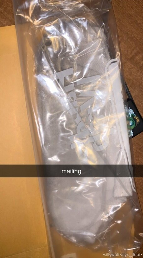 blonde secretary onlyfans hot sexy pictures