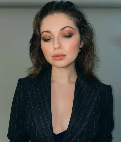 Sammi Hanratty nice pornstar images