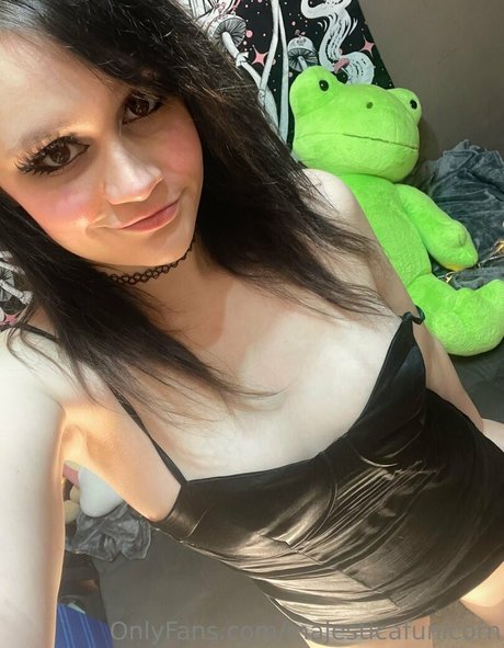 petite skinny onlyfans art naked photo