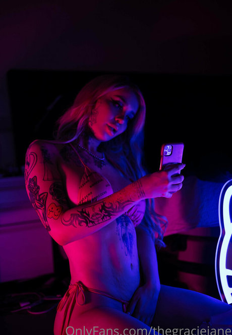 nerdy teen onlyfans erotic picture