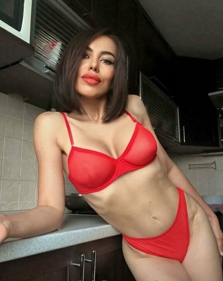 honney aly high quality actress img