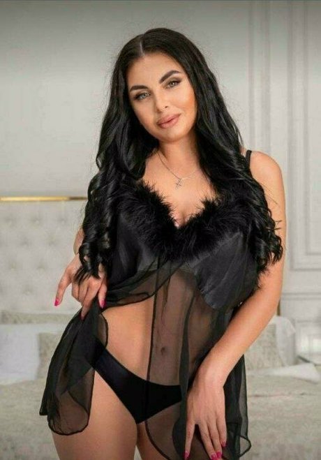 honney aly model nice pictures