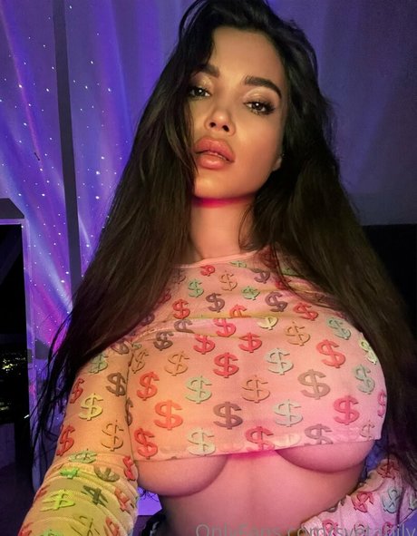 Svetabily top model image