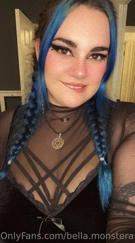 bella monstera naked star gallery