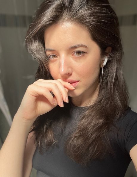 Slight Sounds pornstar naked archive