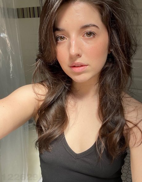 Slight Sounds pornstar erotic gallery