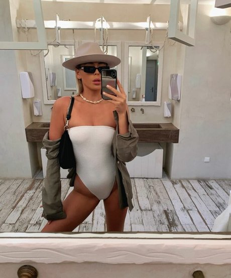 threesome asian onlyfans best photos