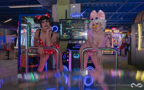 funsizedcosplay nude model picture