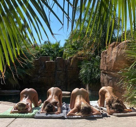 sophukincute pornstar adult photo