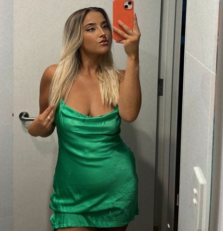 bodybuilder male onlyfans free naked image