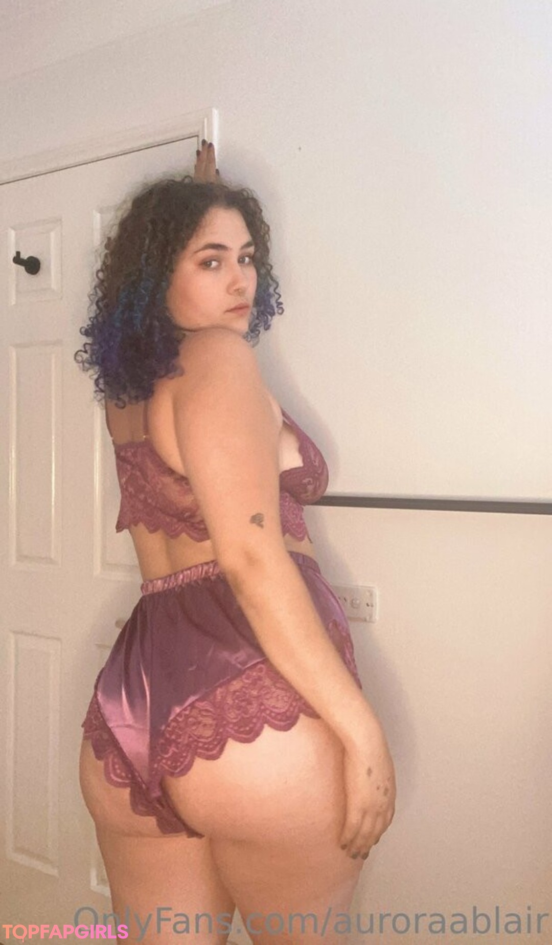 auroraablair model images