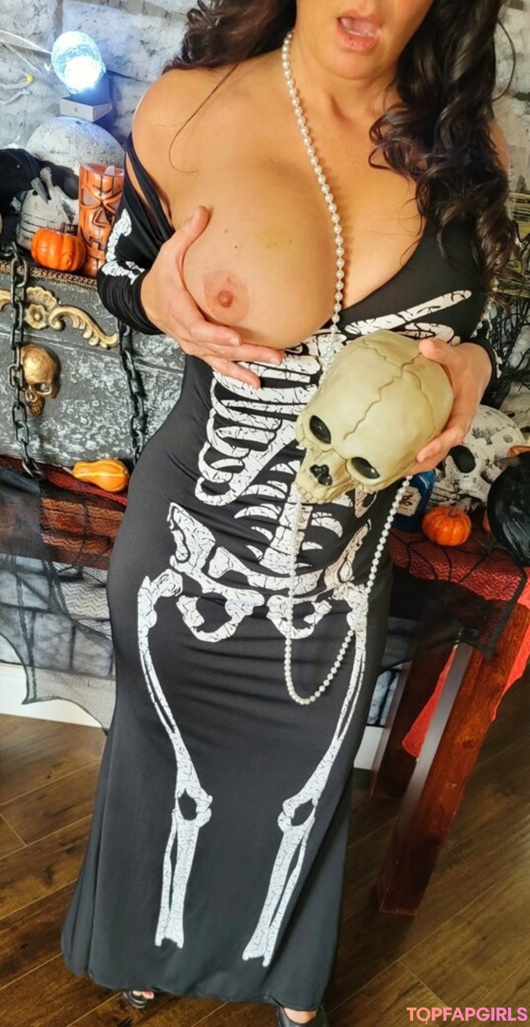 hotwifevenessa pornstar naked gallery