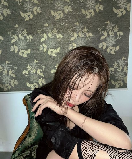 lesbian milf onlyfans top images