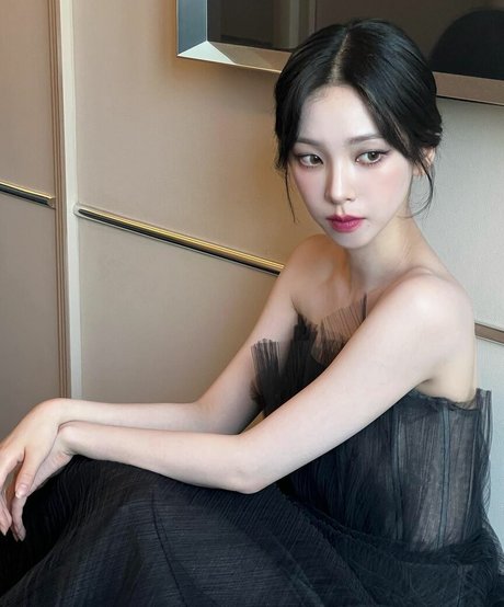 asian lesbians onlyfans xxx gallery