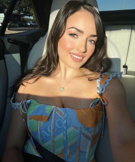 Sonia Ferraro hot actress archive